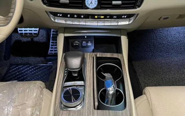 인천중고차매매시세표 더 뉴 K9 2세대 3.8 GDI AWD 매물 사진 7 - 2024/07 61,478km